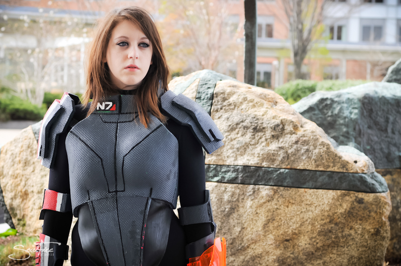 Illustration for article titled FemShep and DudeShep Save the Galaxy with Mass Effect Cosplay